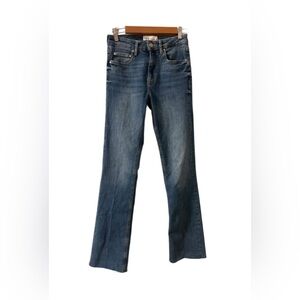 Zara Jeans Straight Leg Size 4- raw hem inseam 32
